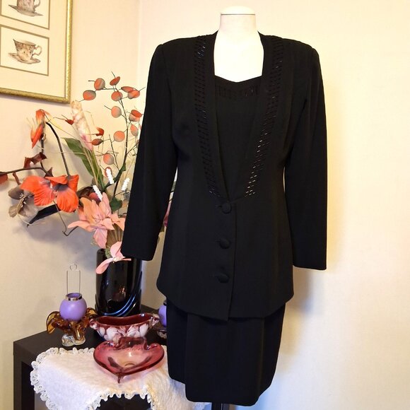 Preowned Women's Zakura 2 Piece Black Lined Beaded Blazer & Dress Set 10 M - Picture 2 of 16